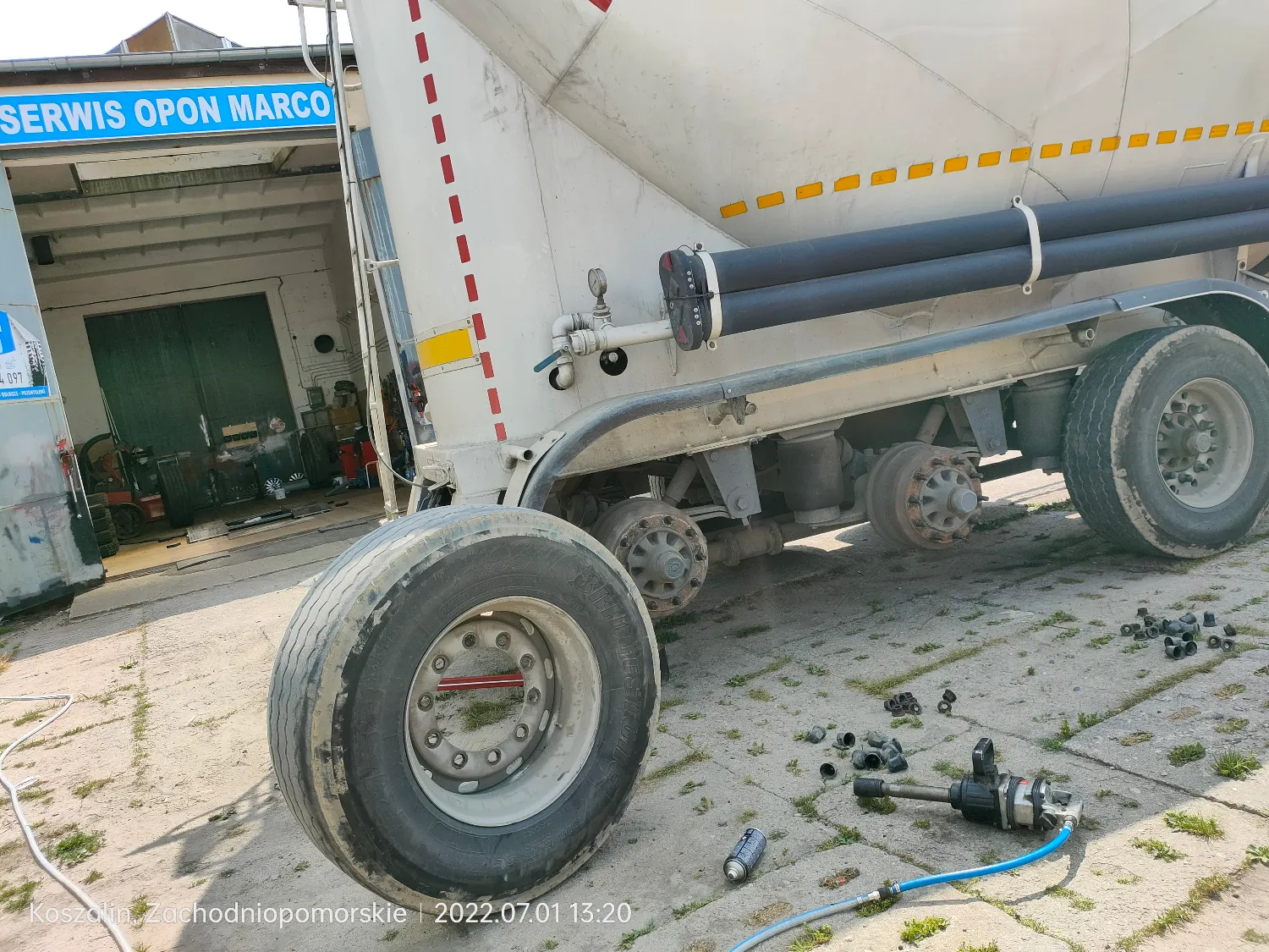 zdjęcie przedstawiające Serwis Opon MARCO