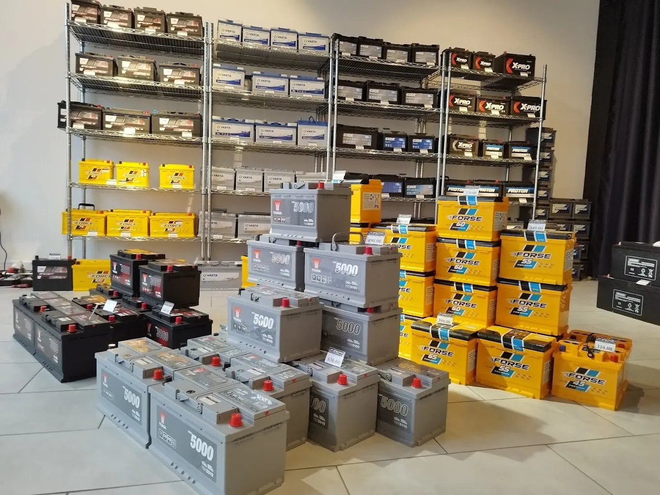 zdjęcie przedstawiające Akumulatory Specpart Bydgoszcz Szafirowa