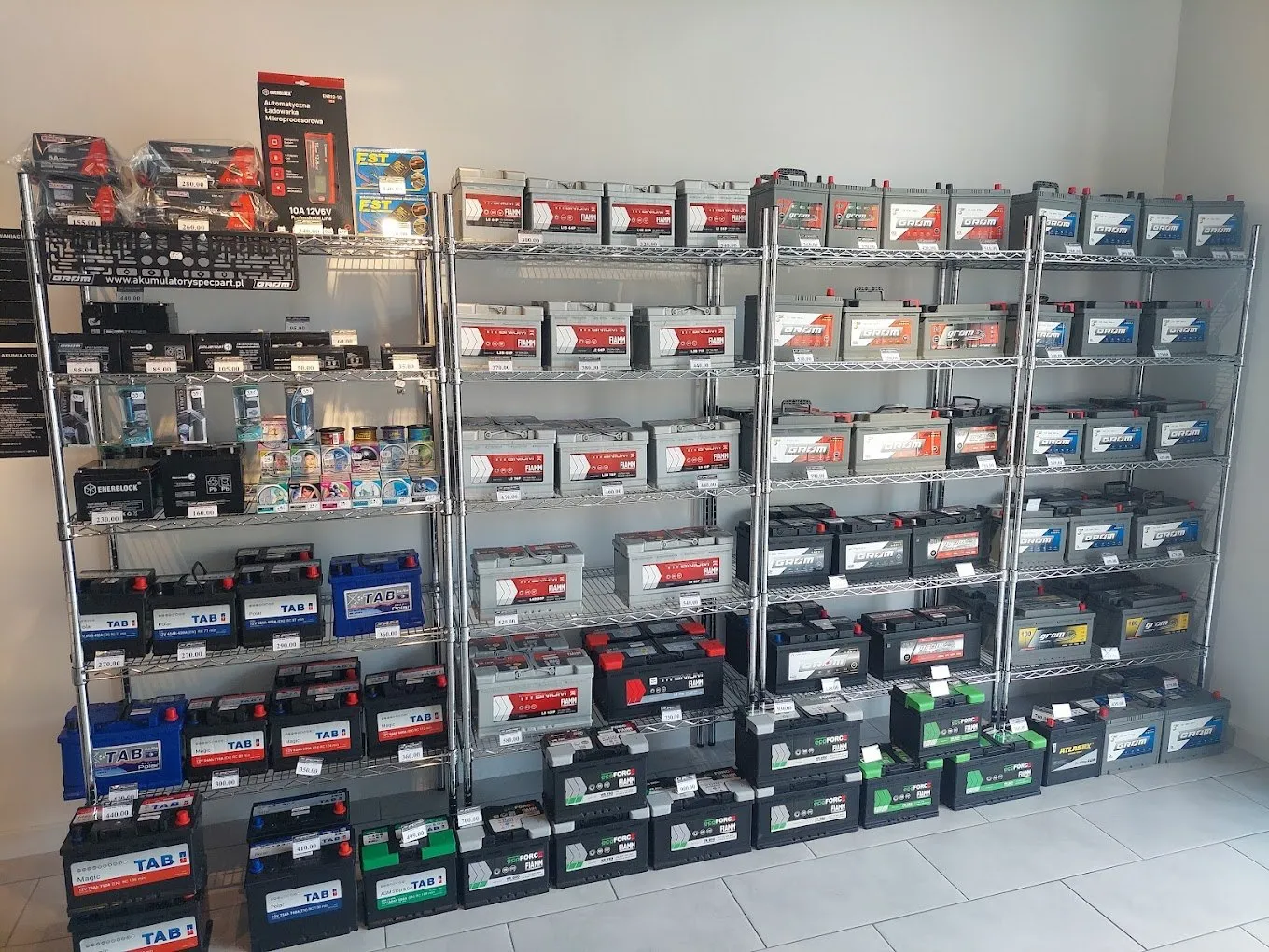 zdjęcie przedstawiające Akumulatory Specpart Bydgoszcz Szafirowa