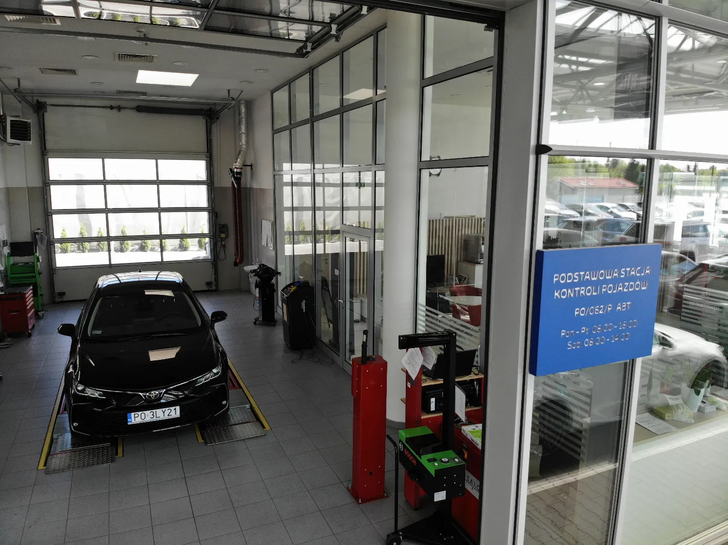 zdjęcie przedstawiające TOYOTA Ukleja Autoryzowana Stacja Dealerska Sp.J. 