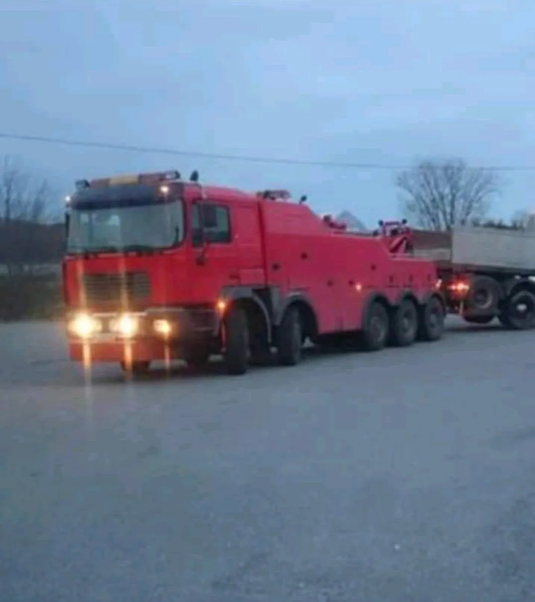 zdjęcie przedstawiające Pomoc Drogowa 24H, holowanie z OC Sprawcy 