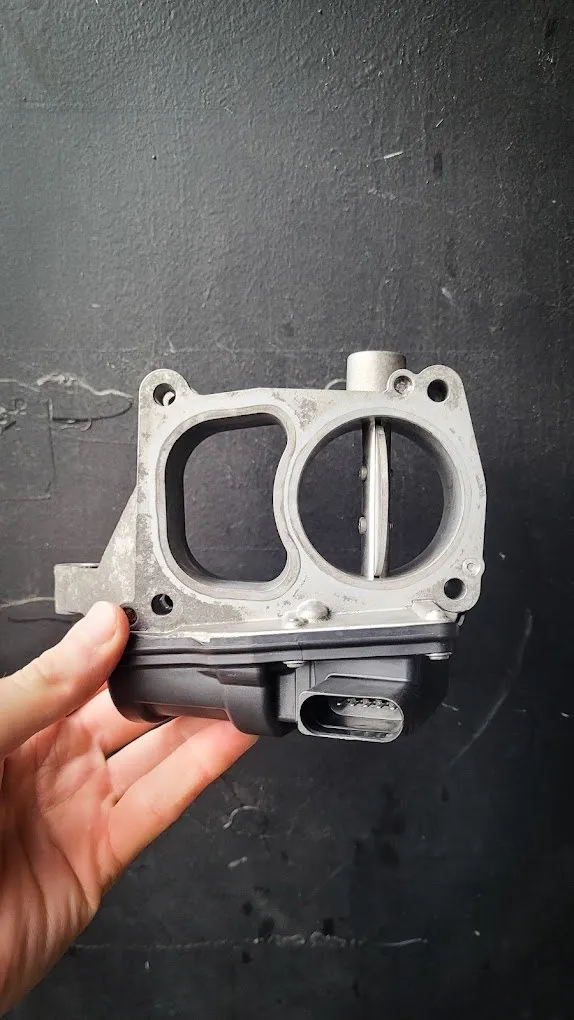 zdjęcie przedstawiające Alter - Alternatory Rozruszniki - Filtry DPF - Kolektory - EGR