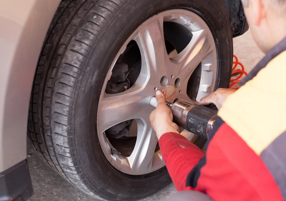 zdjęcie przedstawiające OPONY EXPRESS - AUTOPOL