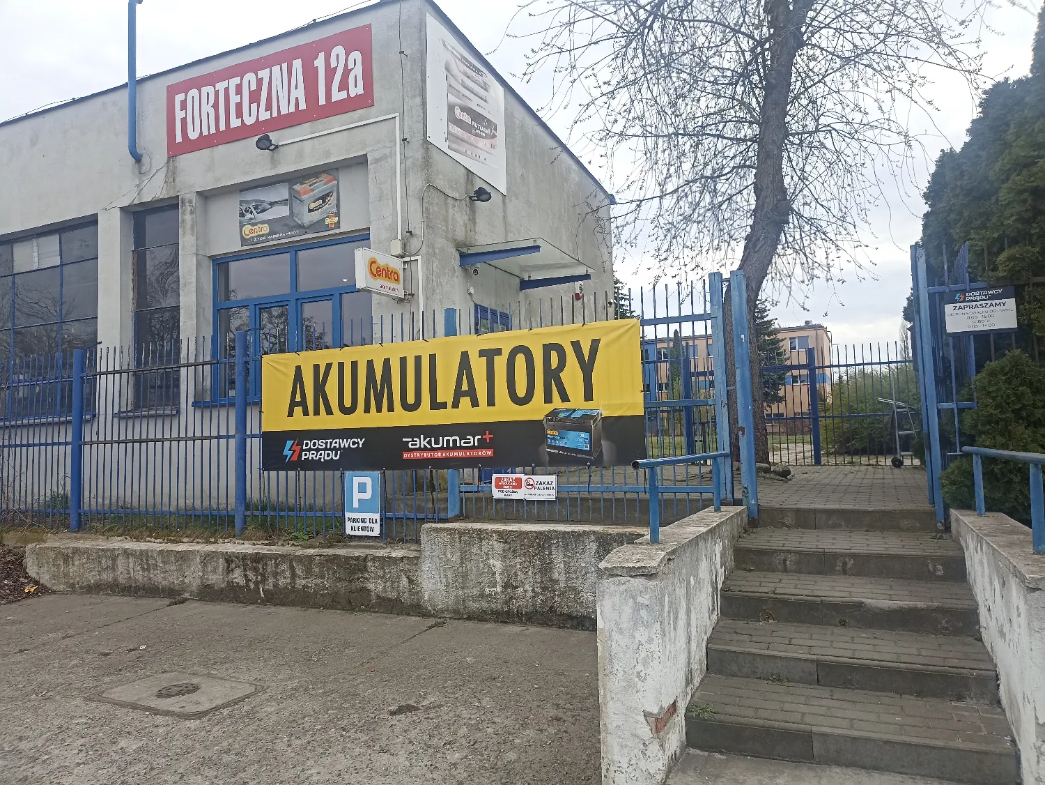 zdjęcie przedstawiające AKUMULATORY POZNAŃ DOSTAWCY PRĄDU