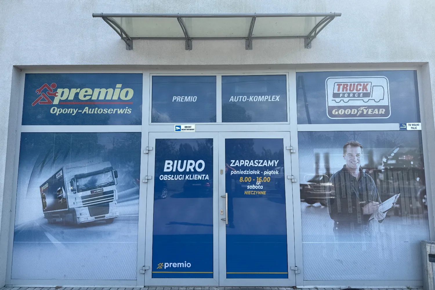 zdjęcie przedstawiające AUTO-KOMPLEX