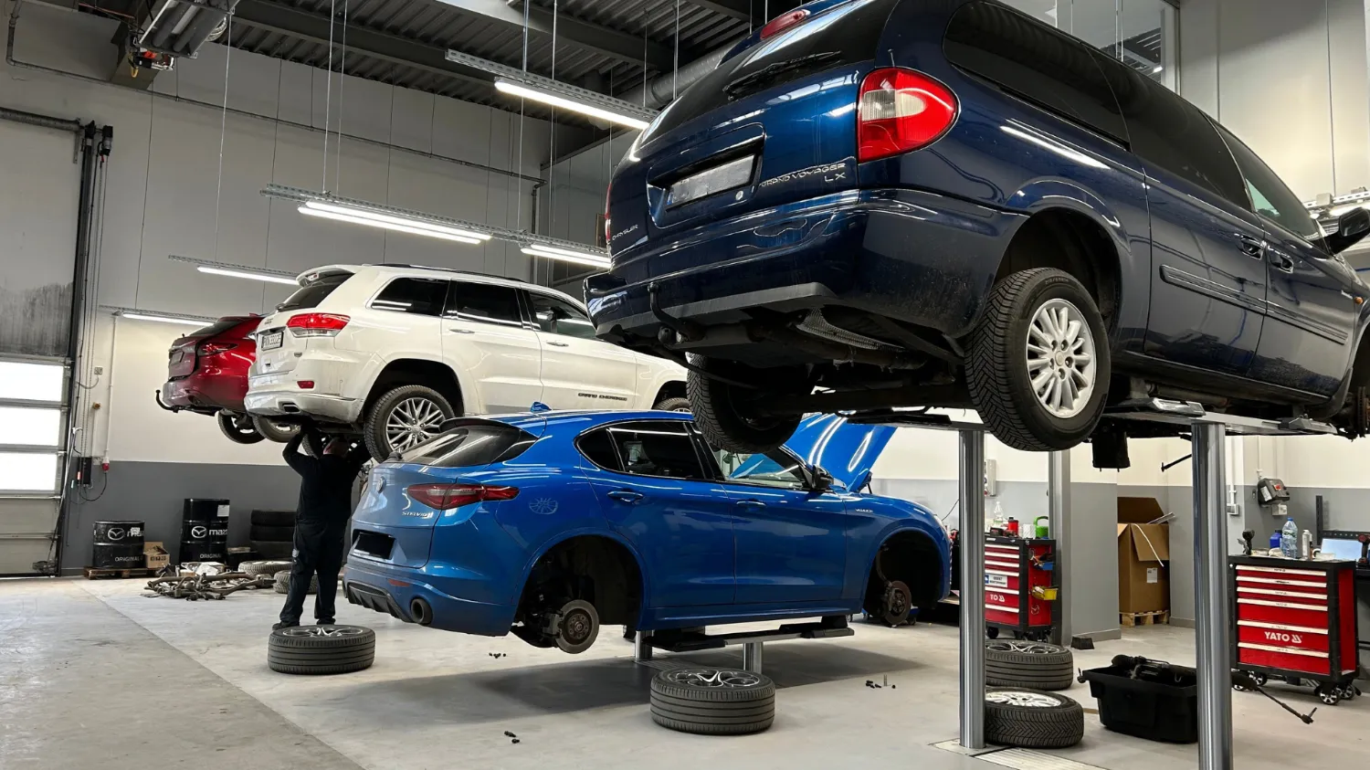 zdjęcie przedstawiające Jeep Alfa Romeo Voyager Poznań