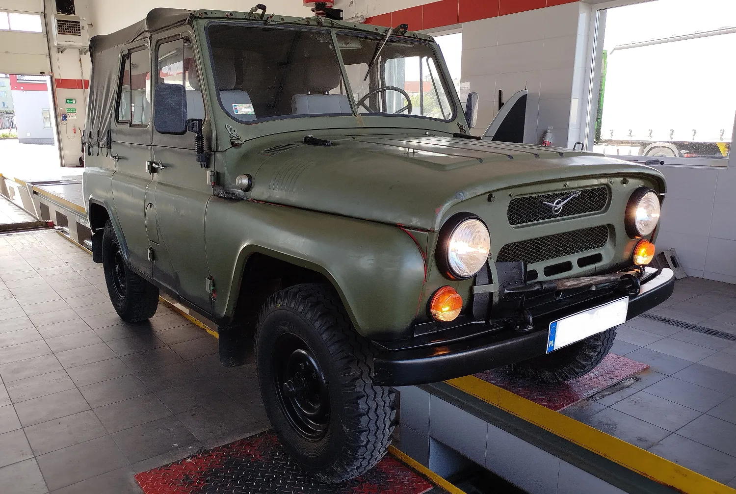 zdjęcie przedstawiające EXTRANS Okręgowa Stacja Kontroli Pojazdów