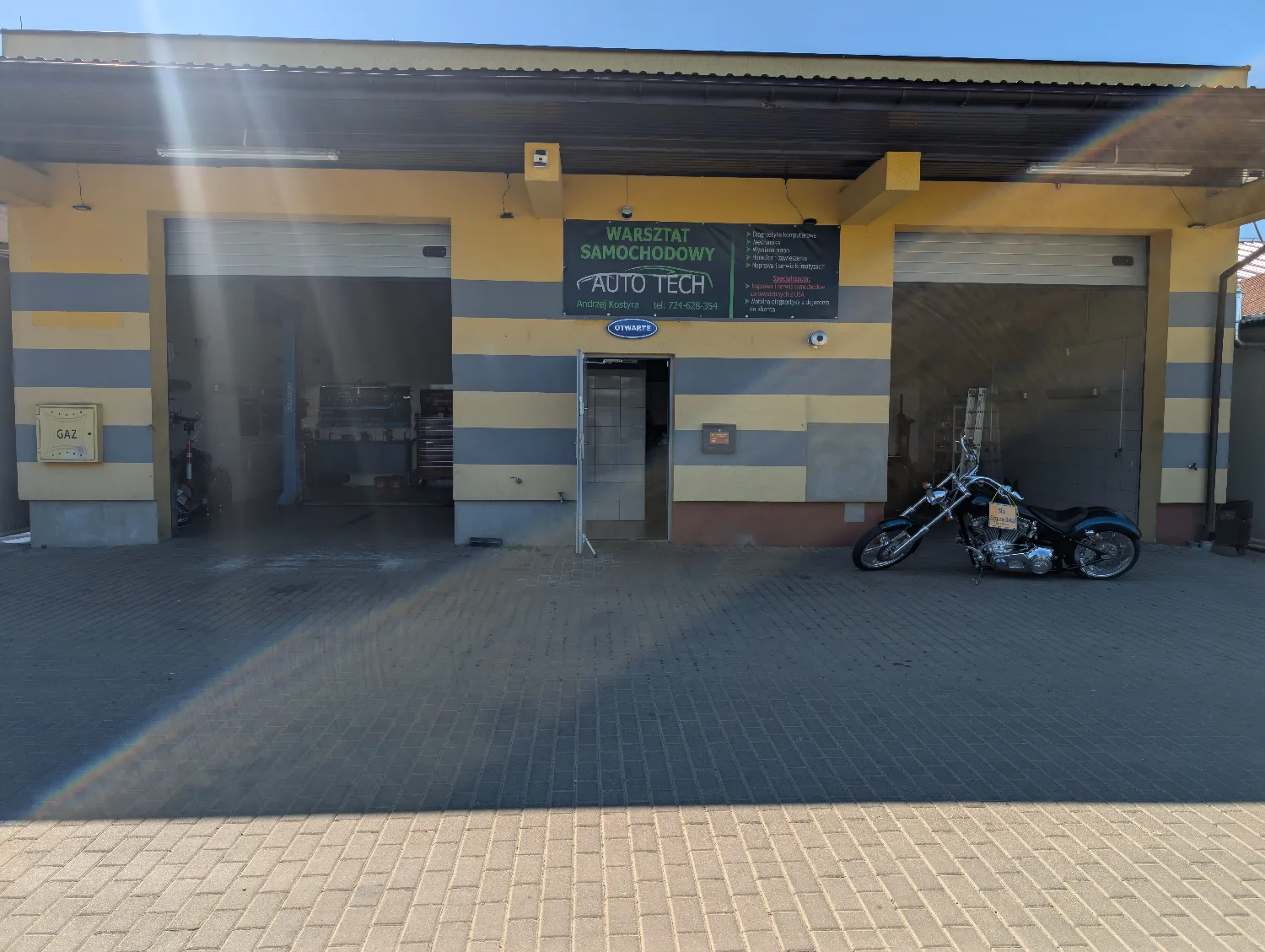 zdjęcie przedstawiające AutoTech