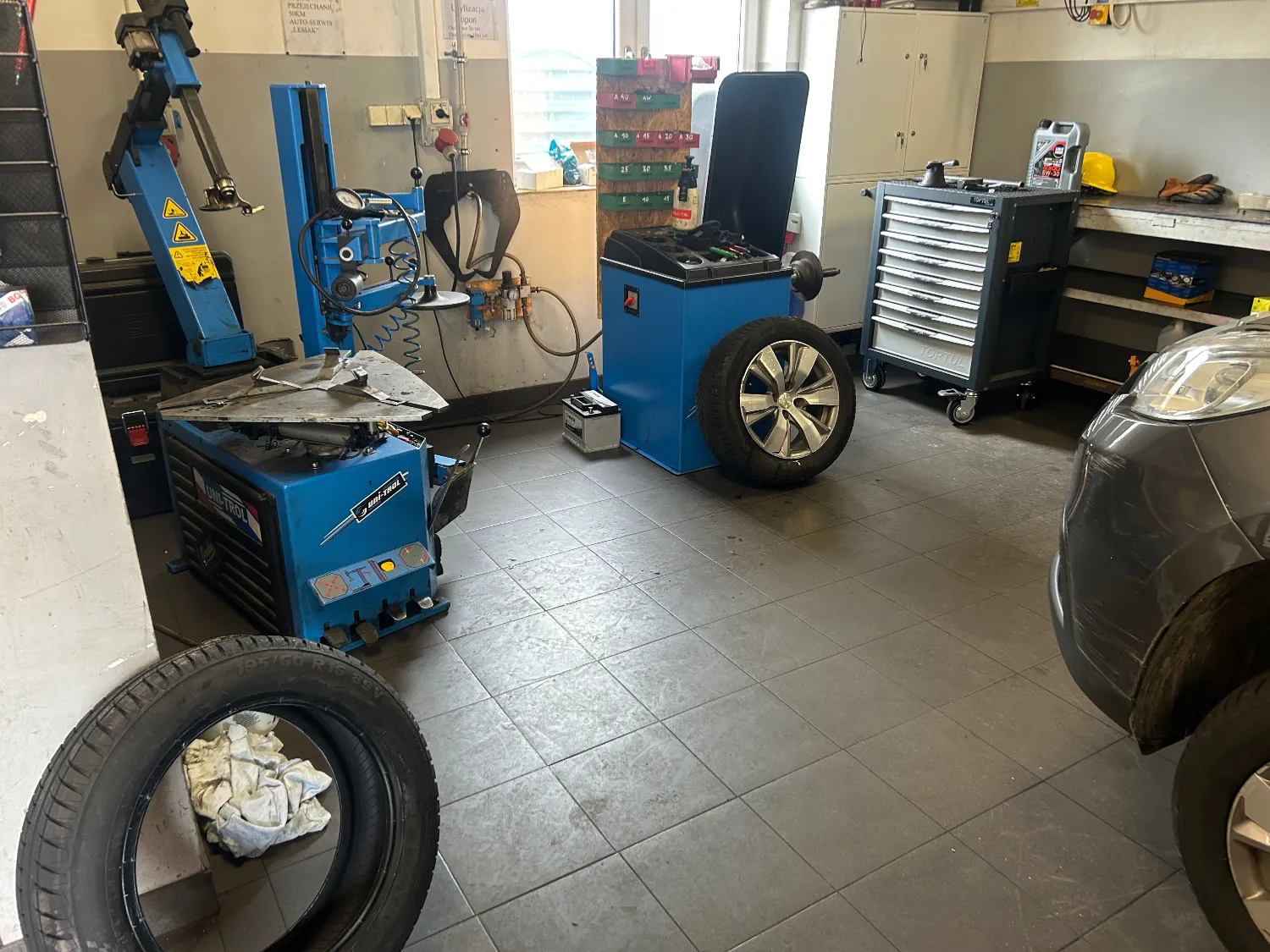 zdjęcie przedstawiające Auto-Holl Lesiak S.C.