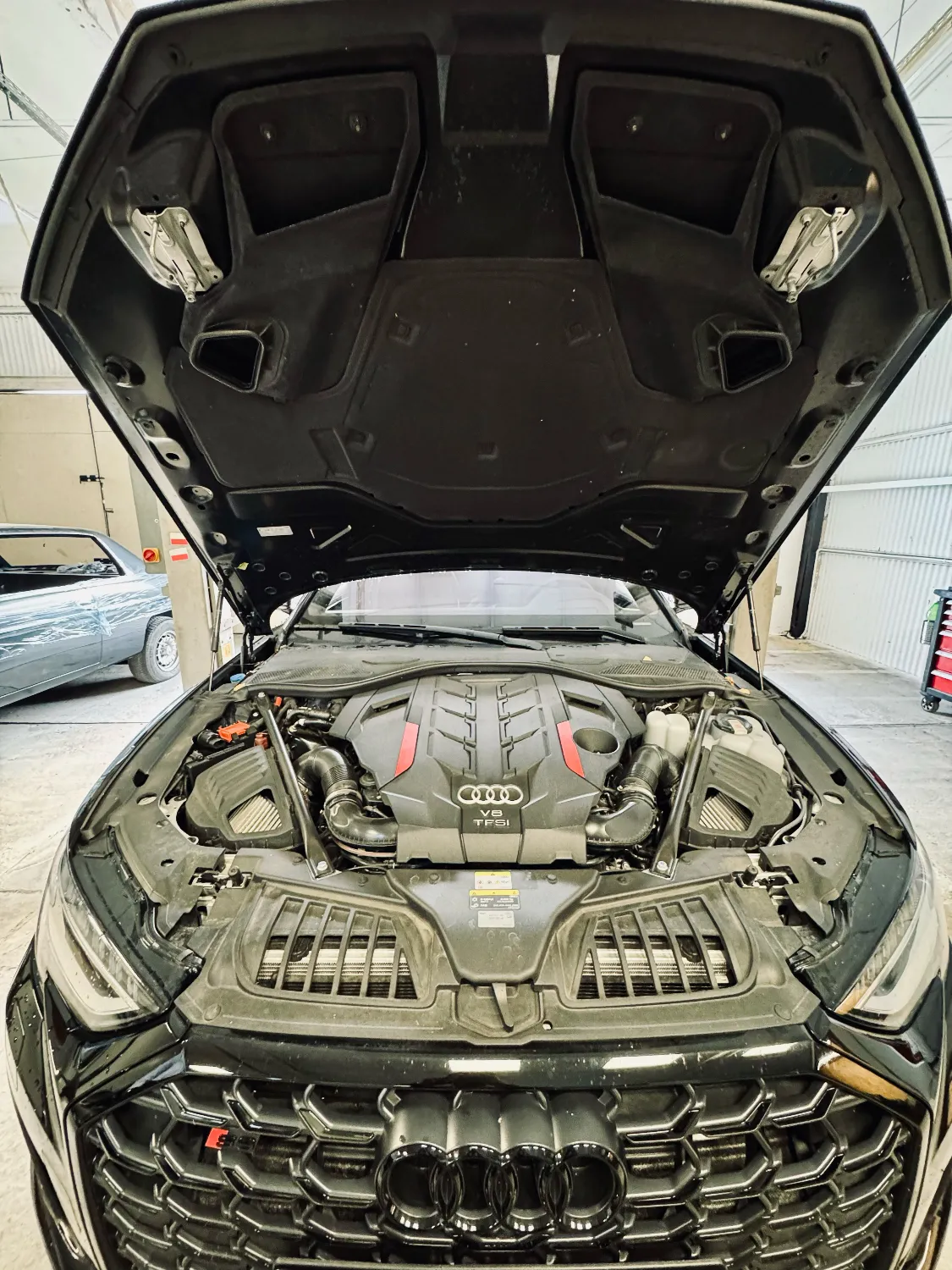 zdjęcie przedstawiające Odra Serwis samochodowy Renowacja klasyków