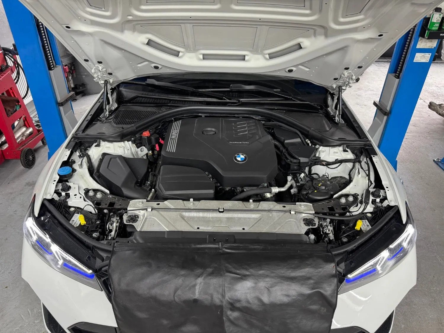 zdjęcie przedstawiające Husaria BMW Spec