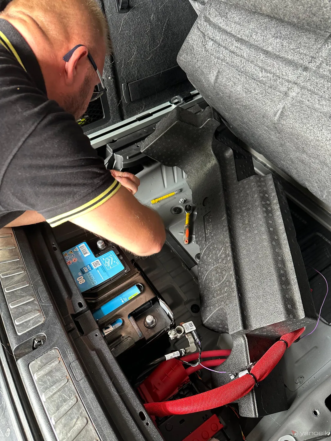 zdjęcie przedstawiające Mobilne Pogotowie Akumulatorowe Mrs Akumulatory