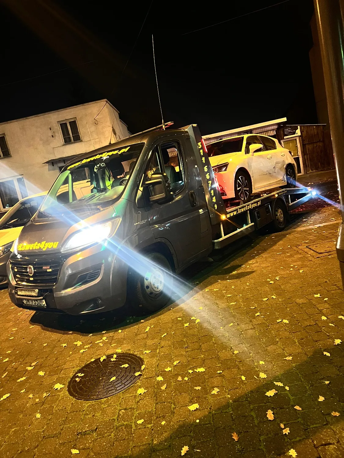 zdjęcie przedstawiające POMOC DROGOWA Laweta4you