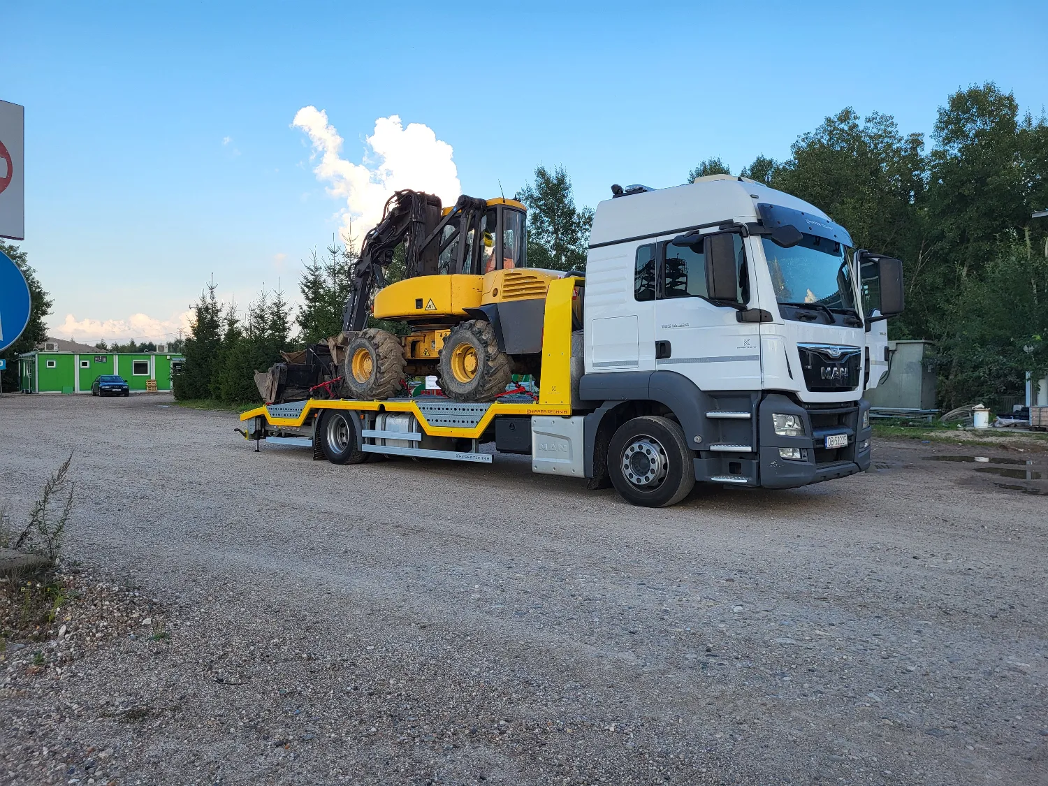 zdjęcie przedstawiające Pomoc Drogowa Laweta Brzeg