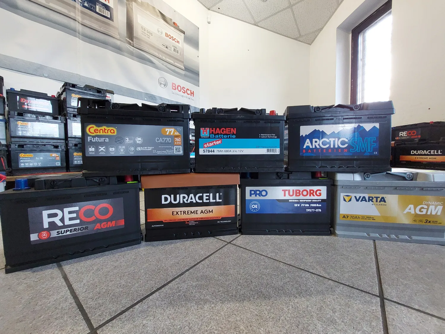 zdjęcie przedstawiające Akumulatory Ozimek - Dostawcy Prądu