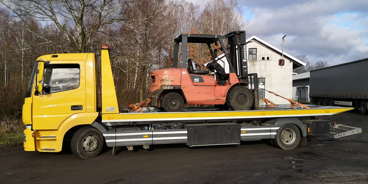 zdjęcie przedstawiające Pomoc Drogowa & Taxi Adam Wojtas