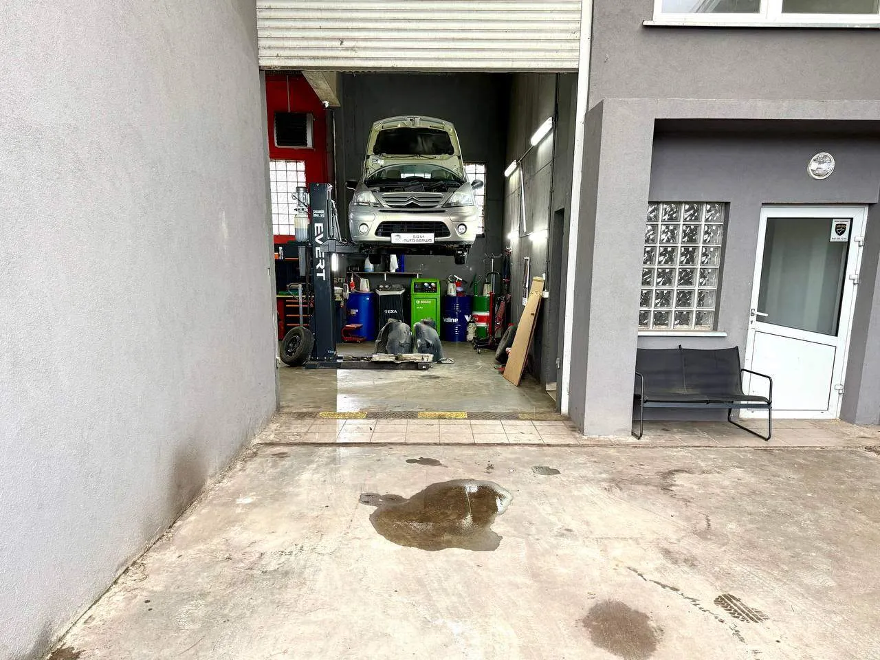 zdjęcie przedstawiające Auto Serwis S.O.M.