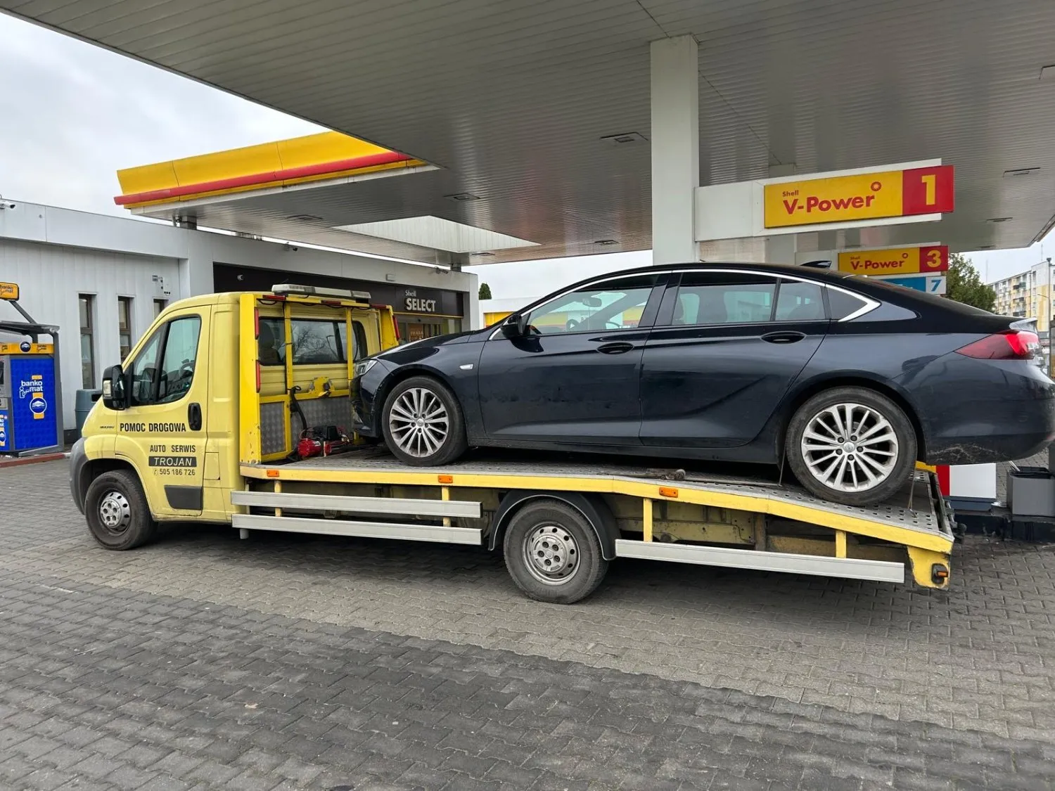 zdjęcie przedstawiające Pomoc Drogowa Bydgoszcz Laweta Mechanika Pojazdowa Łukasz Trojan