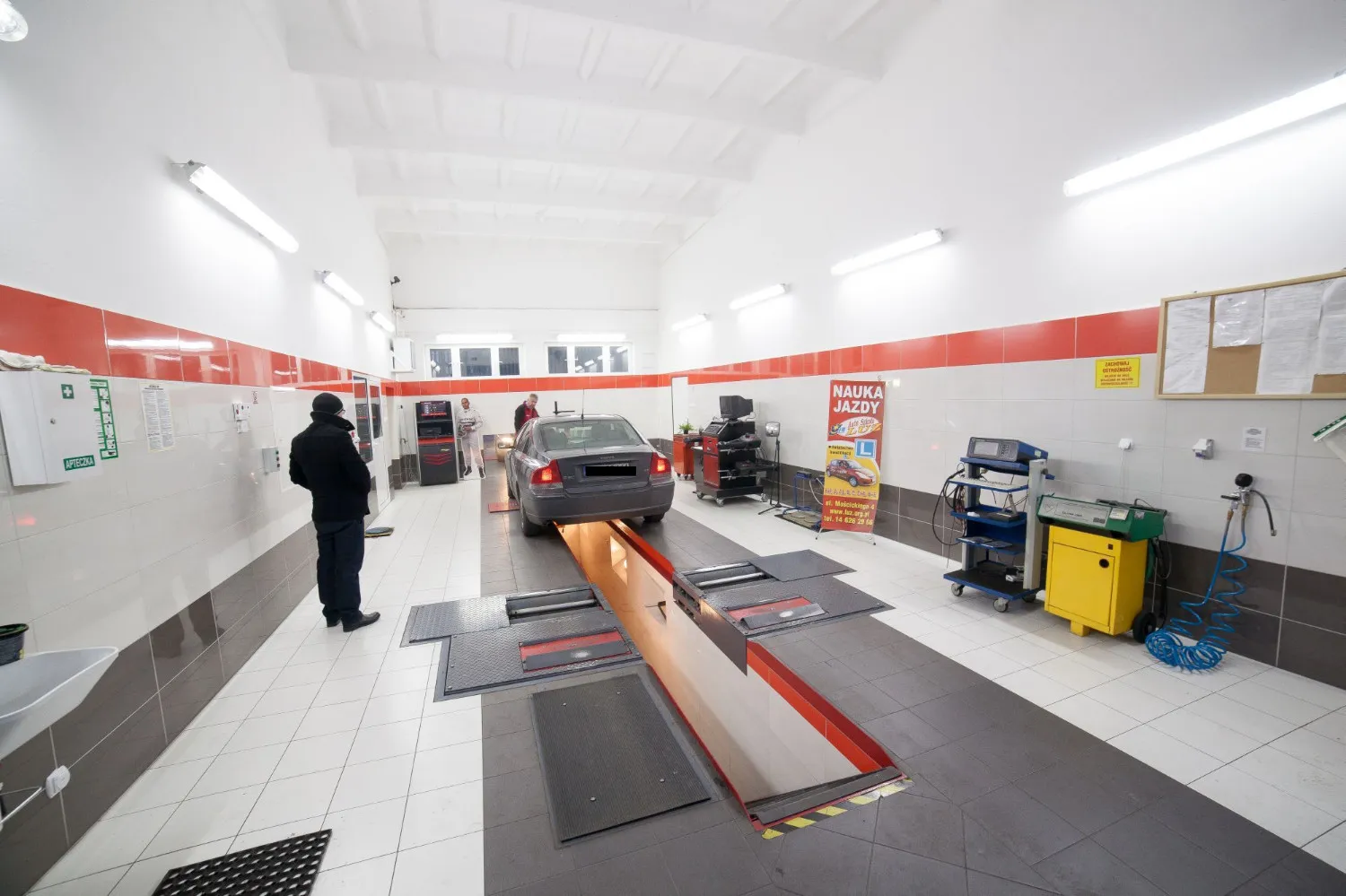 zdjęcie przedstawiające AUTO-RUCH 