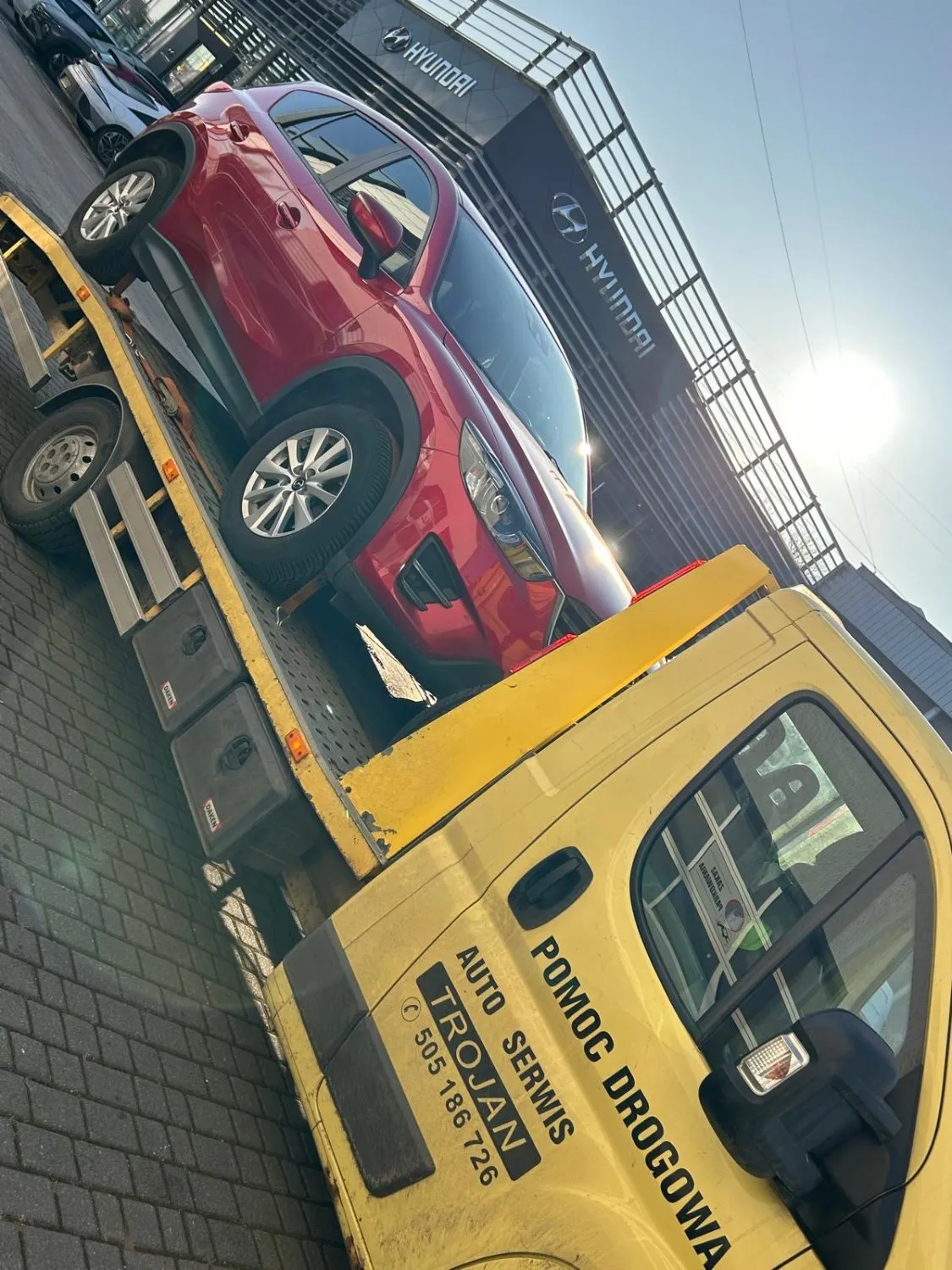 zdjęcie przedstawiające Pomoc Drogowa Bydgoszcz Laweta Mechanika Pojazdowa Łukasz Trojan