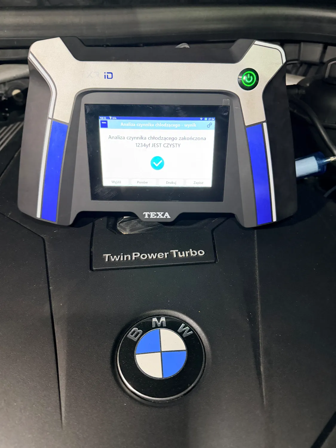 zdjęcie przedstawiające Engine Mechanika Pojazdowa