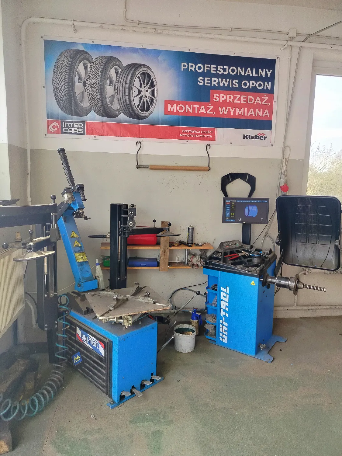 zdjęcie przedstawiające Warsztat Samochodowy RJGARAŻ