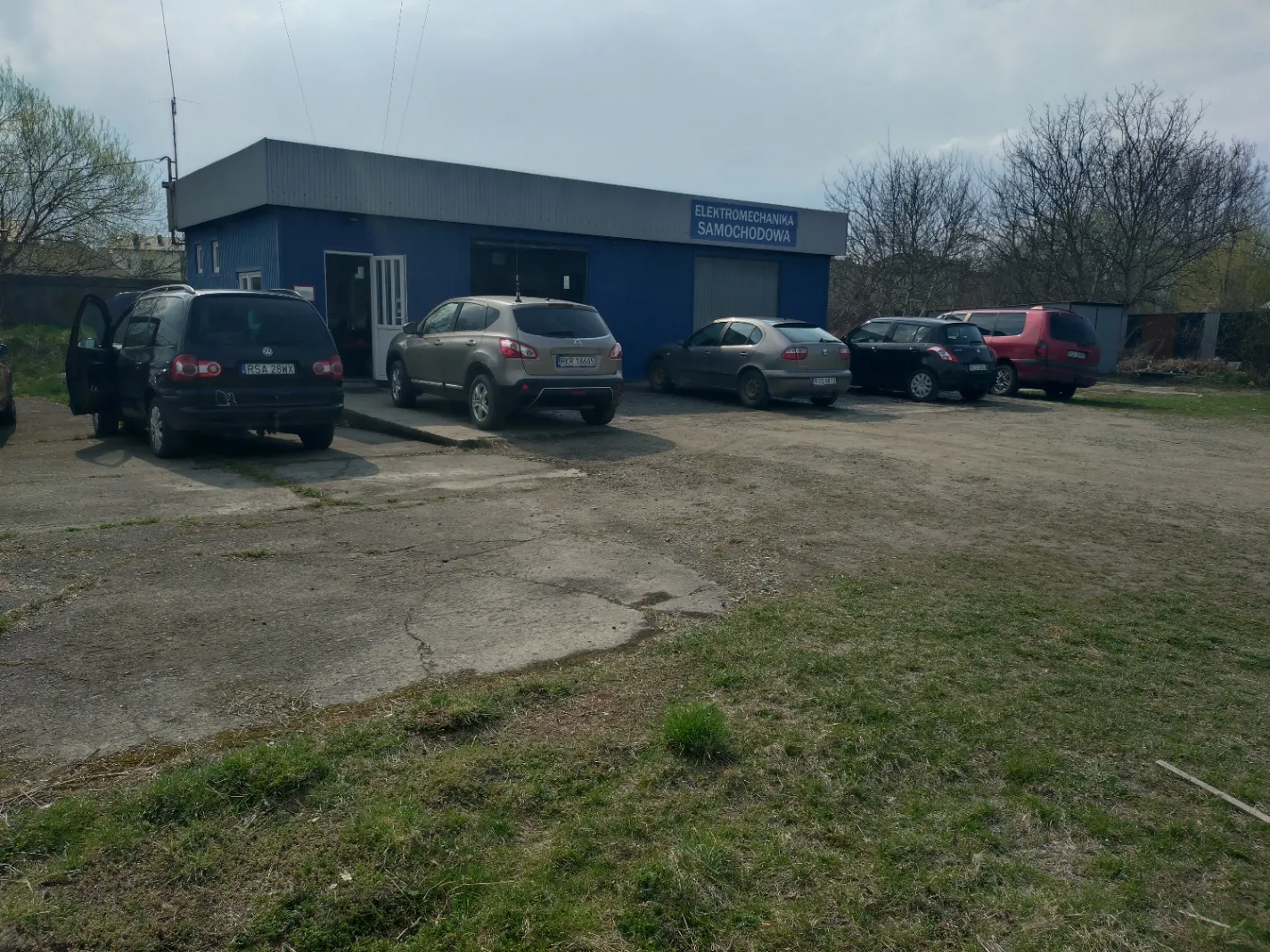 zdjęcie przedstawiające Elektromechanika Samochodowa