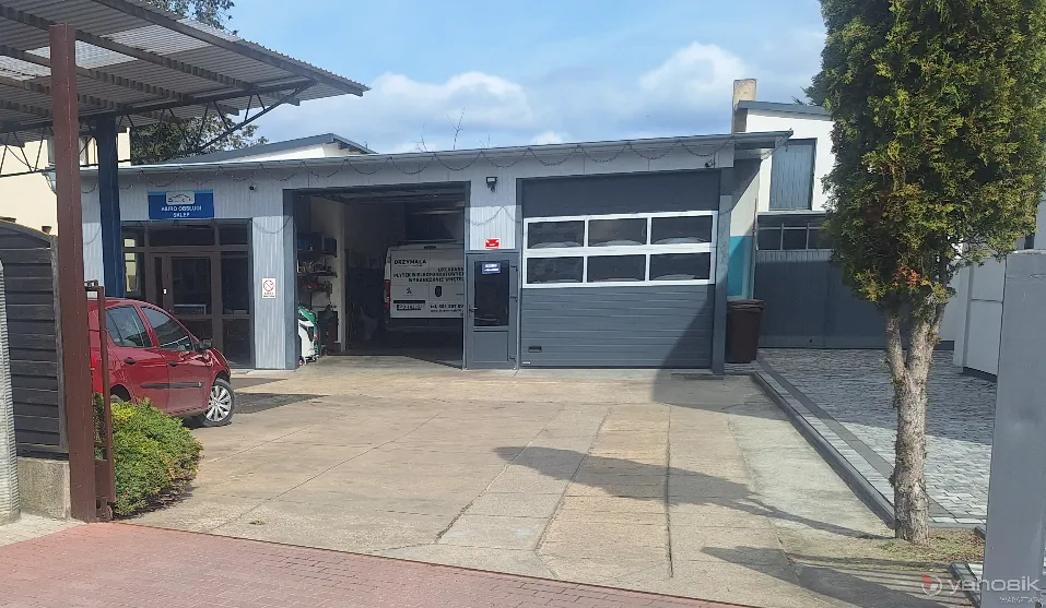zdjęcie przedstawiające Auto Centrum Skrzycki