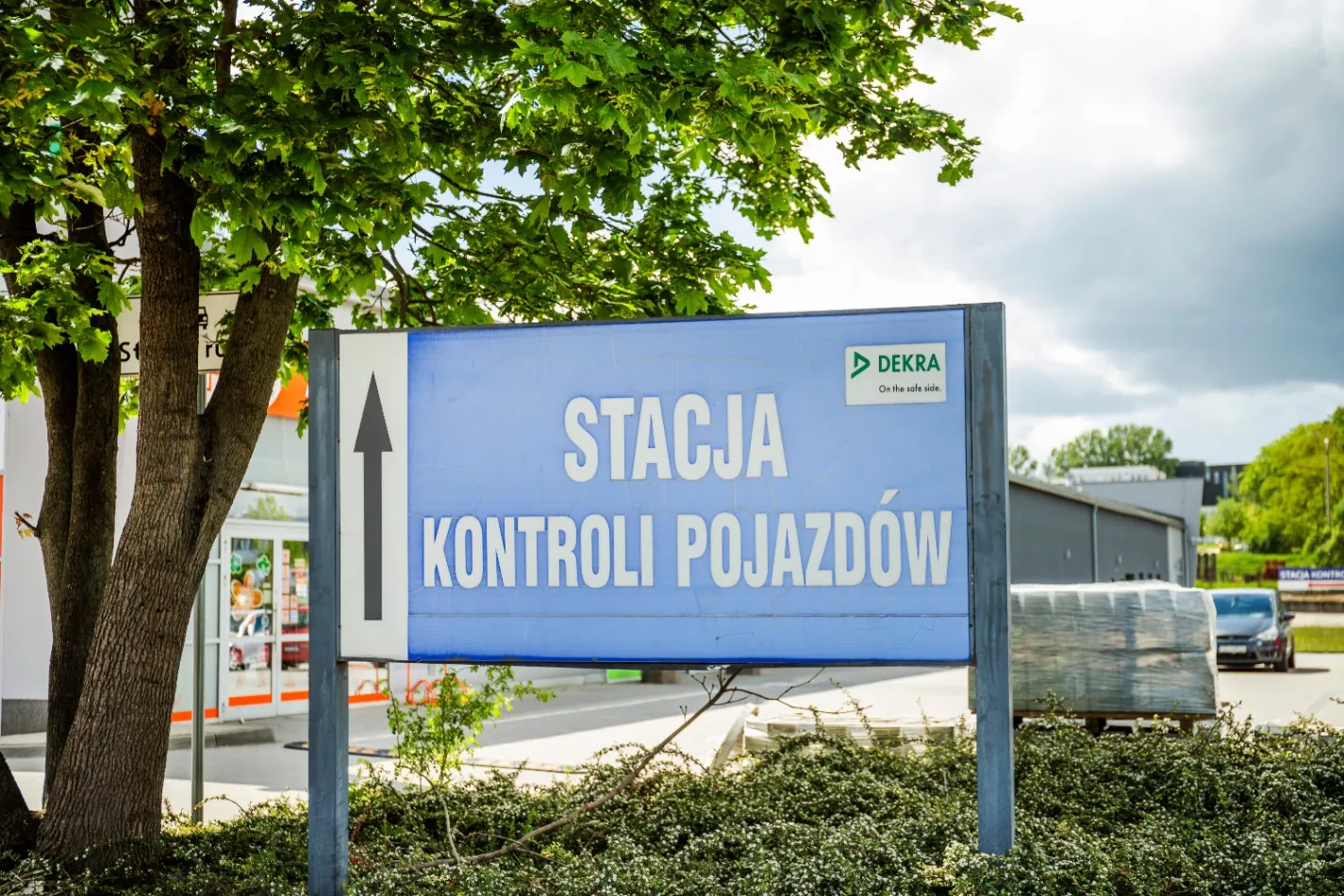 zdjęcie przedstawiające Stacja Kontroli Pojazdów ZACISZE 16